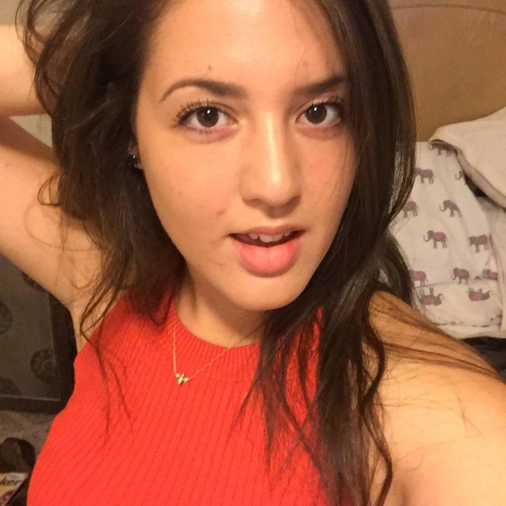 Meet your Posher, Ari